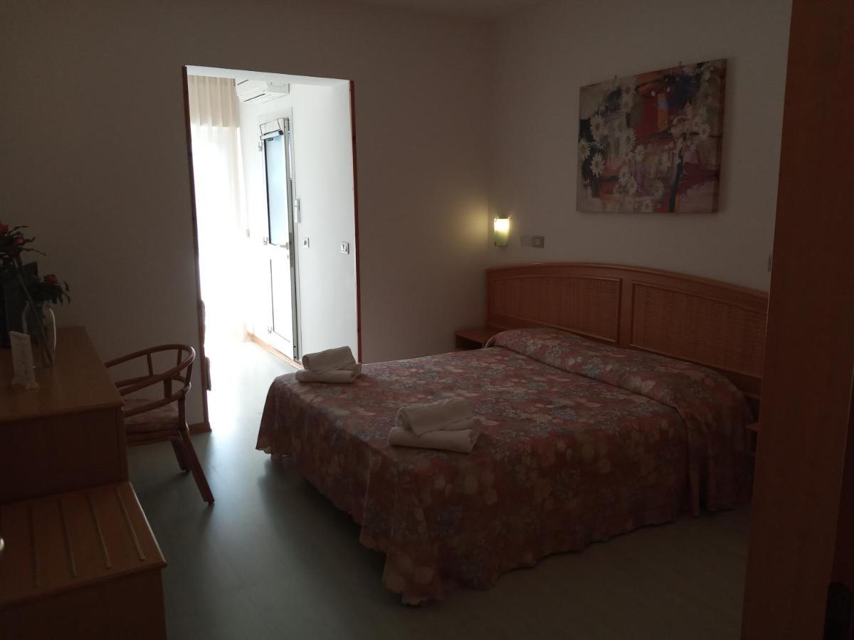 Hotel Capri Grado Zewnętrze zdjęcie
