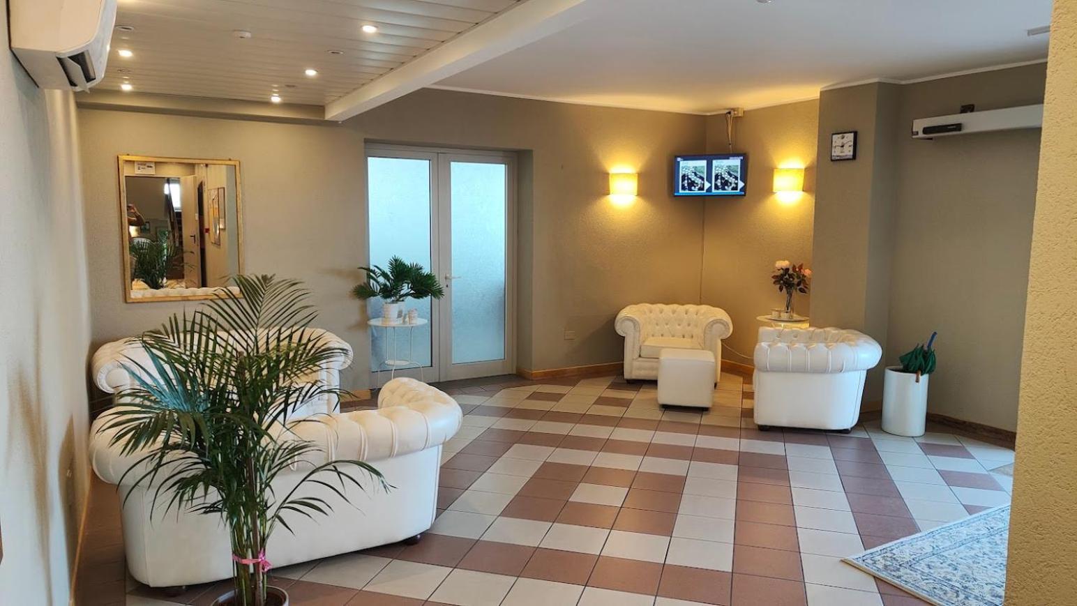 Hotel Capri Grado Zewnętrze zdjęcie
